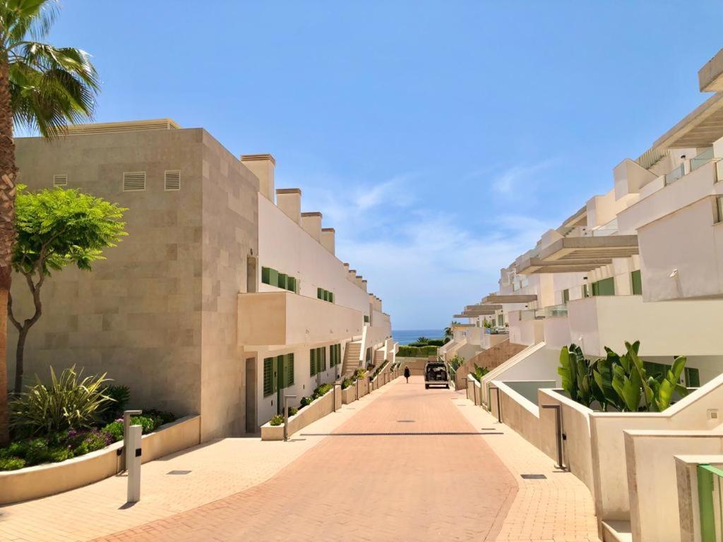 En En 1° Linea De Playa Apartment *